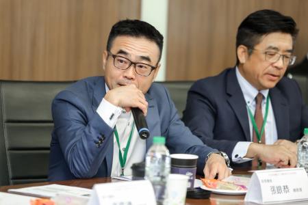 2025年8月14日行政院長卓榮泰參訪慶鴻機電並與機械（含工具機）業者交流座談會　共15張