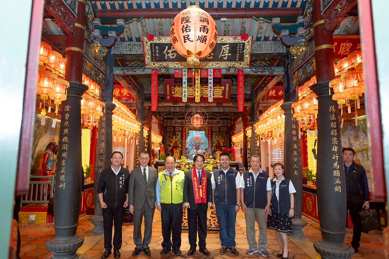 總統前往「澎湖天后宮」及「澎湖馬公城隍廟」參香祈福
