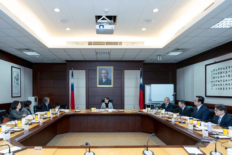 <p>第7屆監察委員提名審薦小組第1次會議今（10）日上午於總統府召開，由小組召集人蕭美琴副總統主持</p>