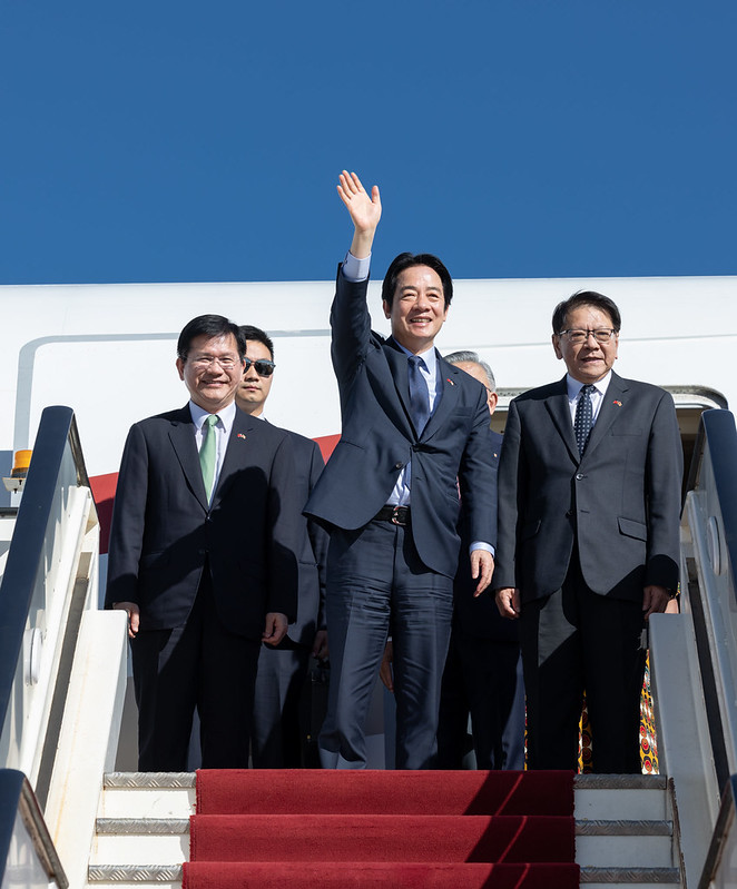 在史瓦帝尼王國國王恩史瓦帝三世誠摯邀請下，賴清德總統於今（2）日起前往史瓦帝尼展開國是訪問，訪團一行於當地時間2日上午9時順利抵達史瓦帝尼