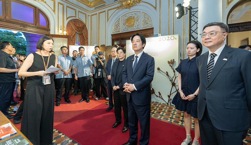 總統出席「讓世界讀到台灣—台灣文學外譯的花開時節」交流會暨微型展