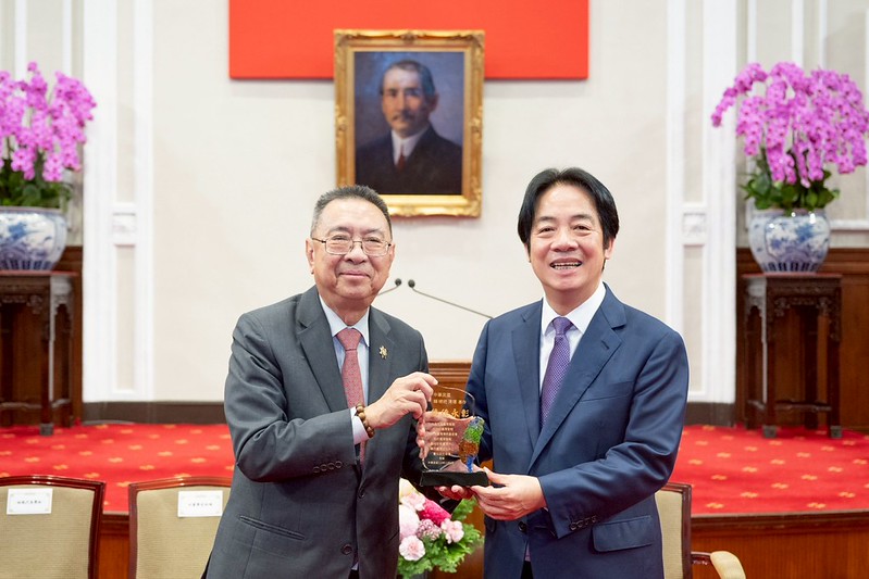 賴清德總統今（2）日下午接見「2025年北美各地臺灣會館、臺灣中心暨臺灣協會回國訪問團」