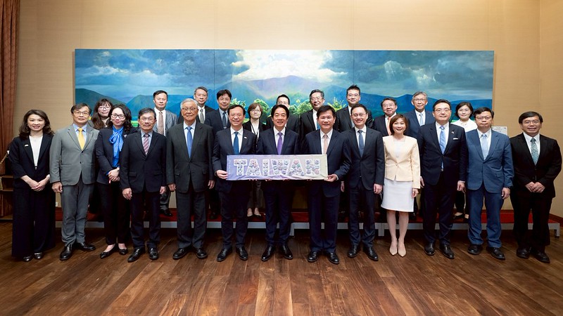 賴清德總統今（28）日上午接見「世衛行動團」